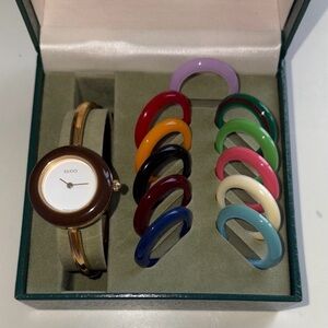 Vintage Gucci Change Bezel Watch | 1980s | 12 Bezels | Green Box